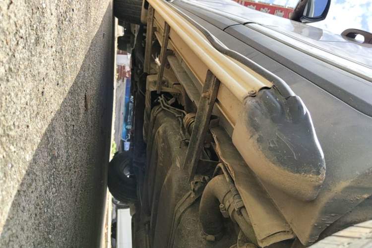 Used Yema T70 2016 1.8T CVT Smart 7-Seater Left Side Sill