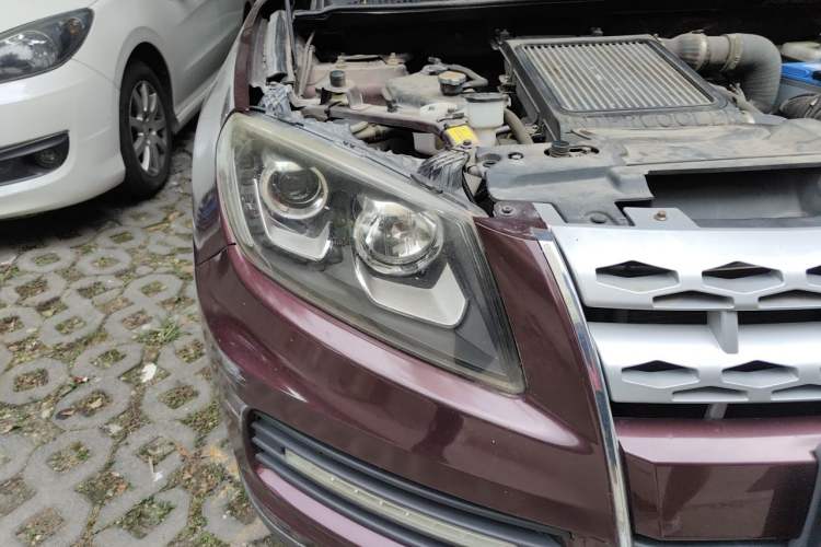 Used Yema T70 2016 1.8T CVT Elegant Model Right Front Headlight