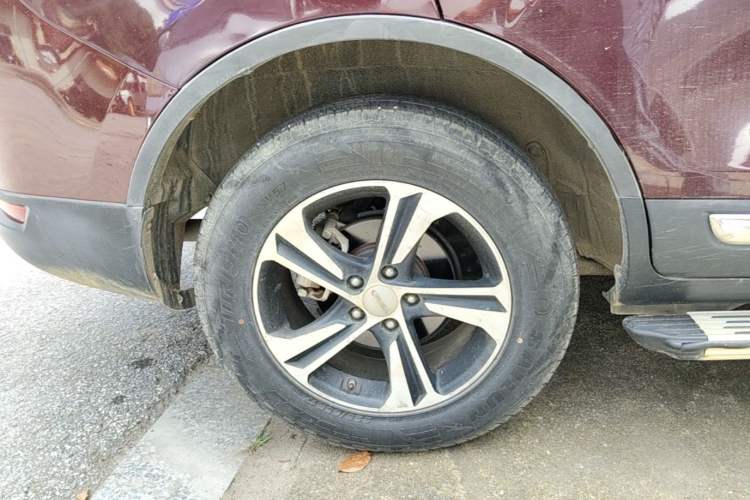 Used Yema T70 2016 1.8T CVT Smart 7-Seater Right Rear Wheel Hub