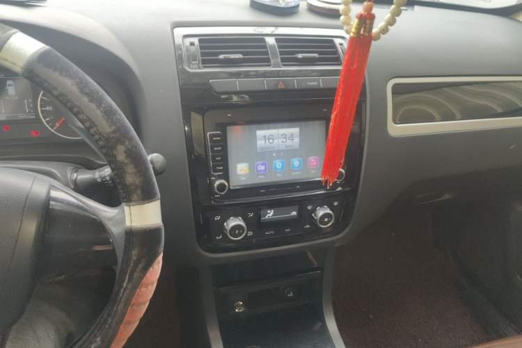 Used Yema T70 2016 1.8L Manual Elite Version Audio And AC Panel
