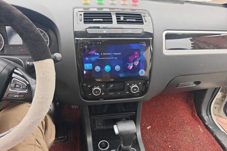 Used Yema T70 2016 1.8T CVT Elegant Model Audio And AC Panel