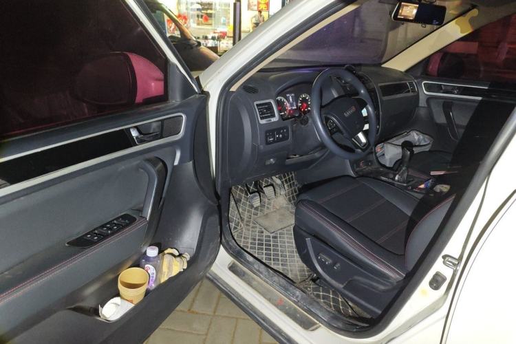 Used Yema T70 2016 Upgraded Model 1.8L Manual Elite Version Driver Seat