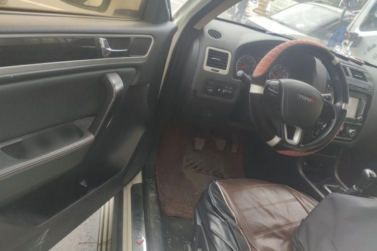 Used Yema T70 2016 1.8L Manual Elite Version Driver Seat