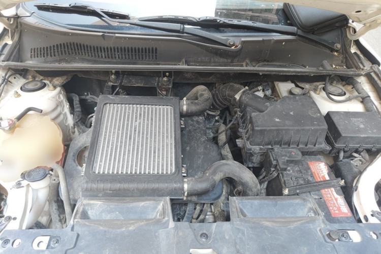 Used Yema T70 2016 Upgraded Model 1.5T Manual Luxury Version Engine Bay