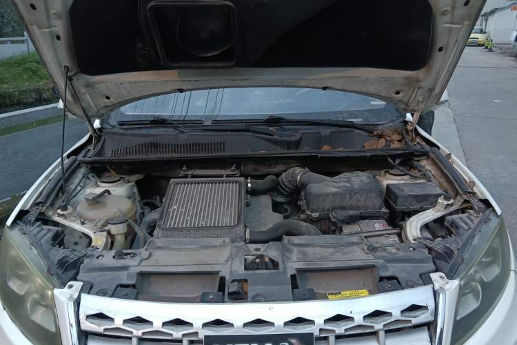 Used Yema T70 2016 Upgraded Model 1.5T Manual Luxury Version Engine Bay