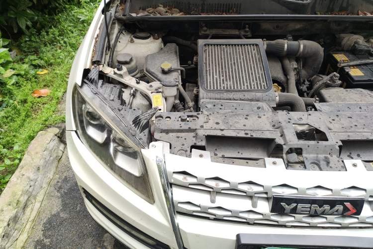 Used Yema T70 2016 1.8T CVT Elegant Model Engine Bay Right