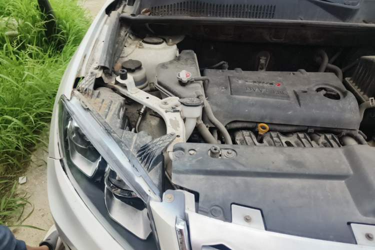 Used Yema T70 2016 1.8L Manual Elite Version Engine Bay Right