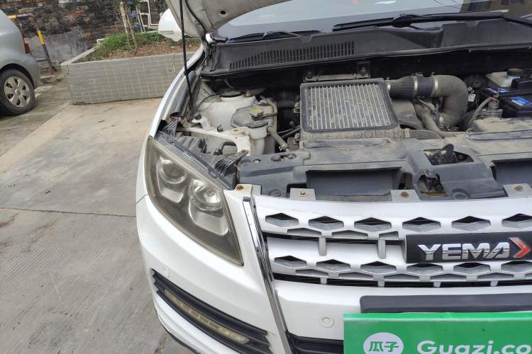 Used Yema T70 2016 1.8T CVT Elegant 7-Seater Engine Bay Right