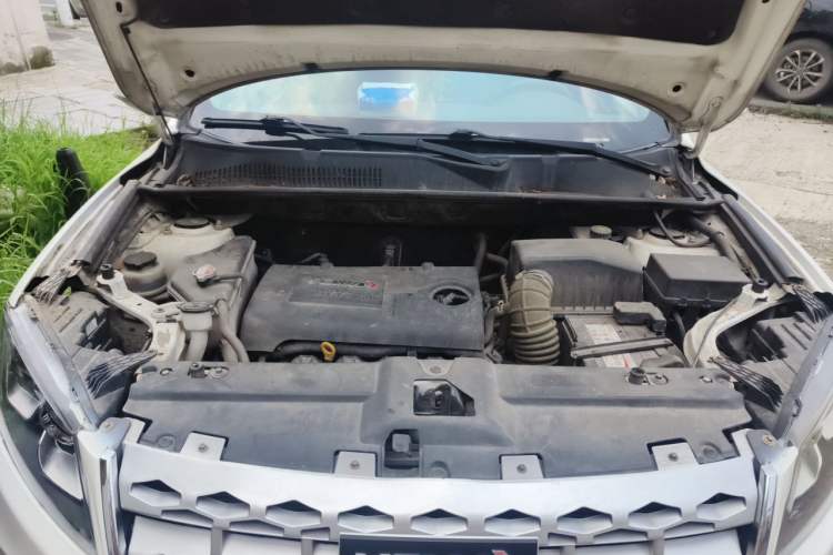 Used Yema T70 2016 1.8L Manual Elite Version Engine Bay