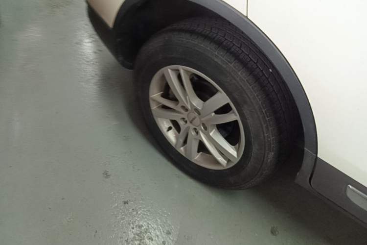 Used Yema T70 2016 1.8T CVT Elegant Model Exterior 2