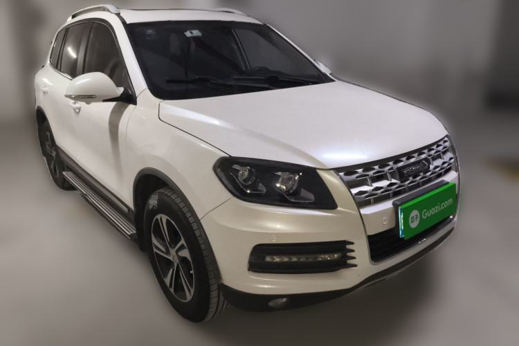 Used Yema T70 2016 Upgraded Model 1.5T Manual Luxury Version Front Right 45 Deg