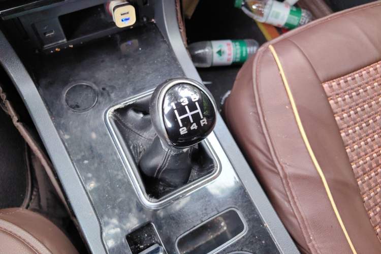 Used Yema T70 2016 Upgraded Model 1.8L Manual Comfort Version Gear Lever