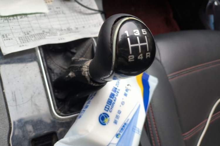 Used Yema T70 2016 Upgraded Model 1.8L Manual Comfort Version Gear Lever