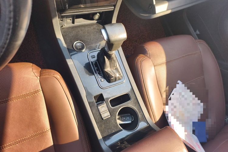 Used Yema T70 2016 Upgraded Model 1.8T CVT Flagship Edition Gear Lever