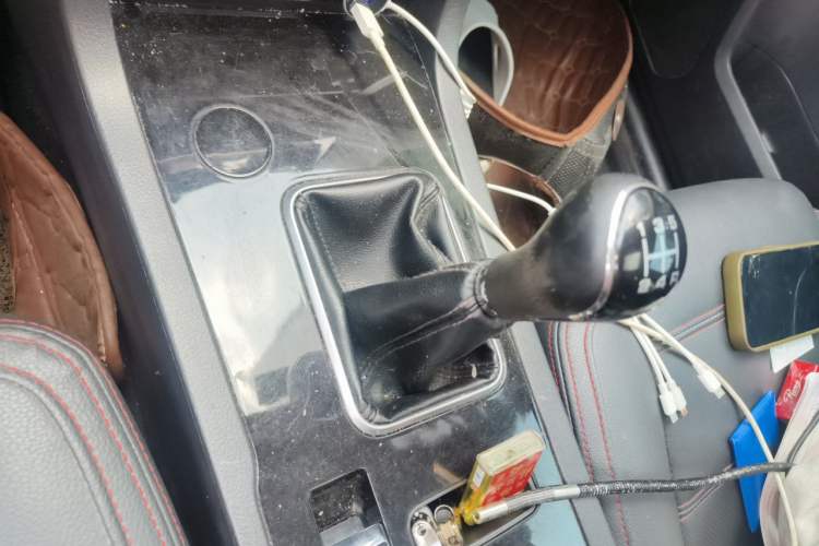 Used Yema T70 2016 1.8L Manual Elite Version Gear Lever