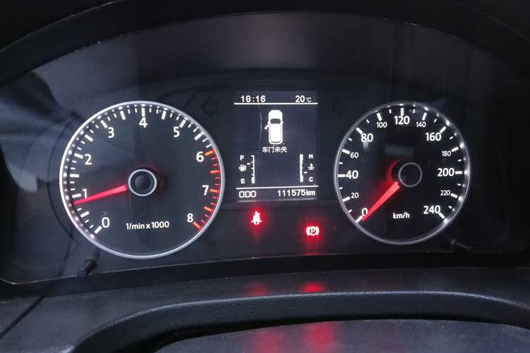Used Yema T70 2016 Upgraded Model 1.5T Manual Luxury Version Instrument Cluster