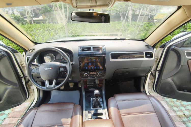 Used Yema T70 2016 Upgraded Model 1.8L Manual Elite Version Interior 2