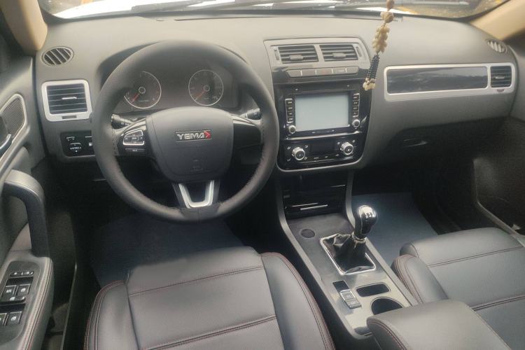 Used Yema T70 2016 1.8L Manual Elite Version Interior 3