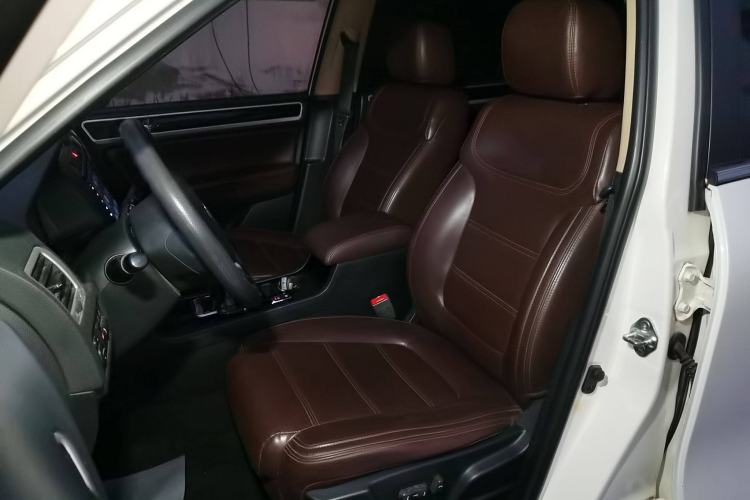 Used Yema T70 2016 Upgraded Model 1.8L Manual Elite Version Left Front Seat