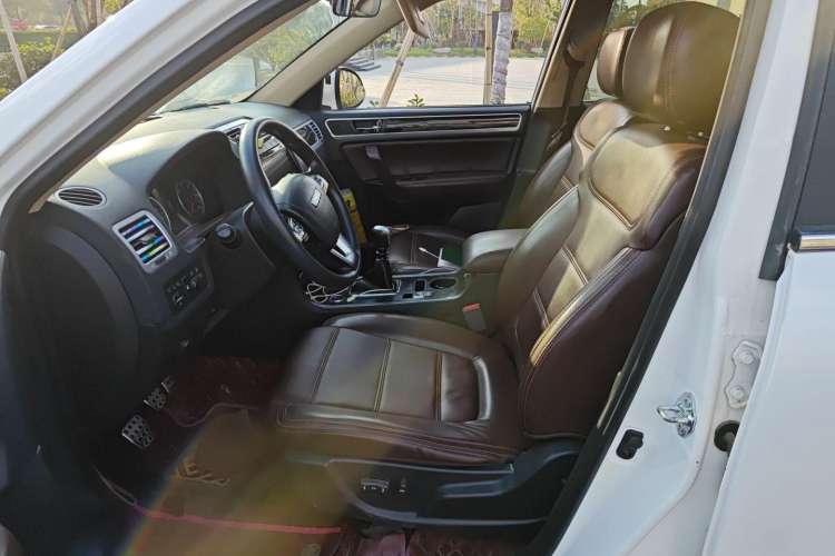 Used Yema T70 2016 Upgraded Model 1.5T Manual Luxury Version Left Front Seat