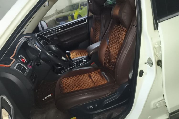 Used Yema T70 2016 Upgraded Model 1.5T Manual Luxury Version Left Front Seat