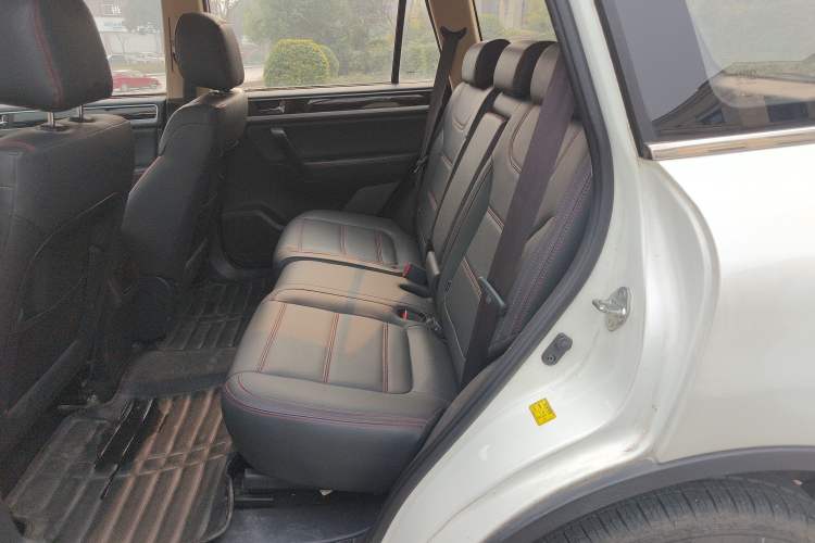 Used Yema T70 2016 1.8L Manual Comfort Model Left Rear Seat