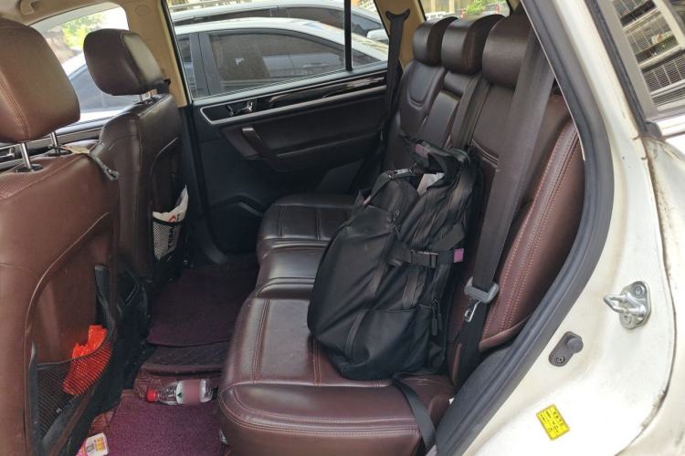 Used Yema T70 2016 Upgraded Model 1.8T CVT Flagship Edition Left Rear Seat