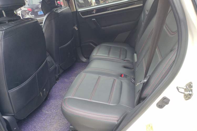 Used Yema T70 2016 1.8T CVT Elegant 7-Seater Left Rear Seat