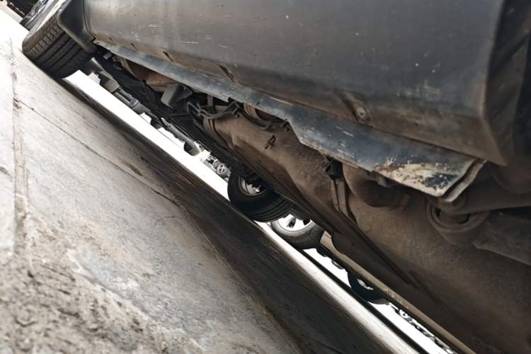 Used Yema T70 2016 1.8L Manual Elite Version Left Side Sill
