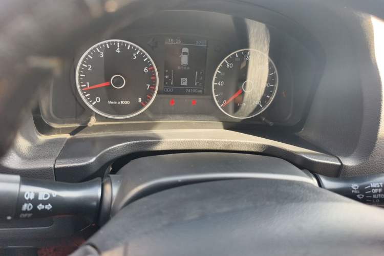Used Yema T70 2016 Upgraded Model 1.8T CVT Flagship Edition Odometer Close Up