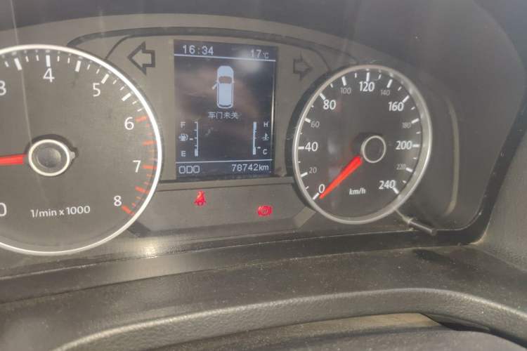 Used Yema T70 2016 1.8L Manual Elite Version Odometer Close Up
