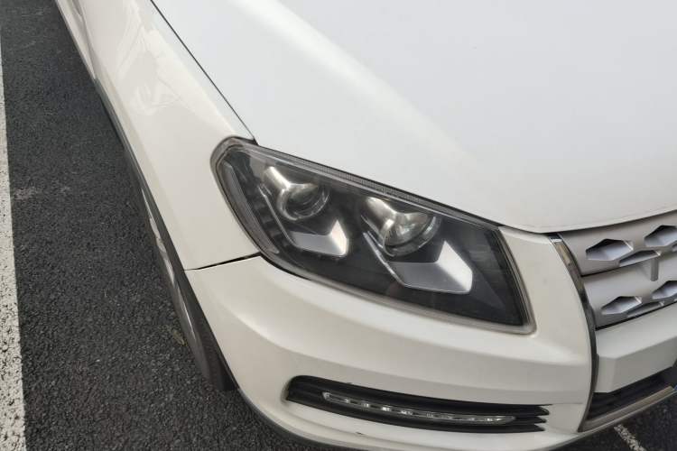 Used Yema T70 2016 1.8T CVT Elegant Model Right Front Headlight