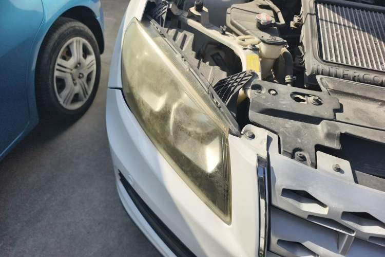 Used Yema T70 2016 Upgraded Model 1.8T CVT Flagship Edition Right Front Headlight