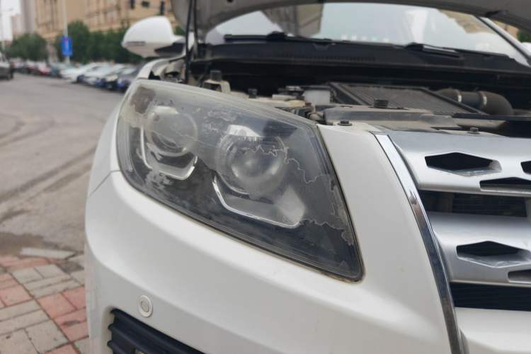 Used Yema T70 2016 1.8T CVT Elegant Model Right Front Headlight