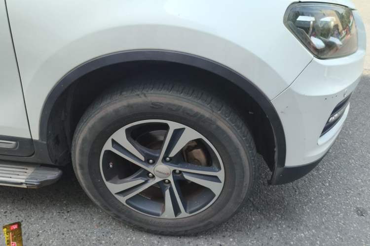 Used Yema T70 2016 Upgraded Model 1.8T CVT Flagship Edition Right Front Wheel Hub