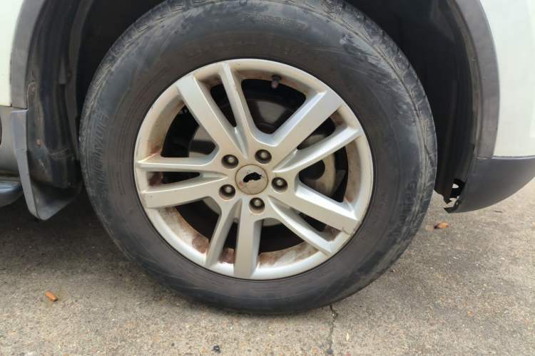 Used Yema T70 2016 Upgraded Model 1.8L Manual Comfort Version Right Front Wheel Hub