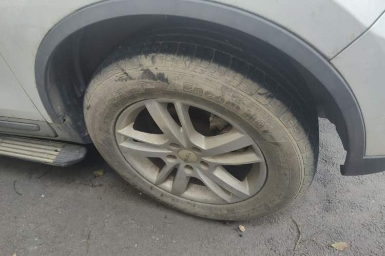 Used Yema T70 2016 1.8L Manual Elite Version Right Front Wheel Hub