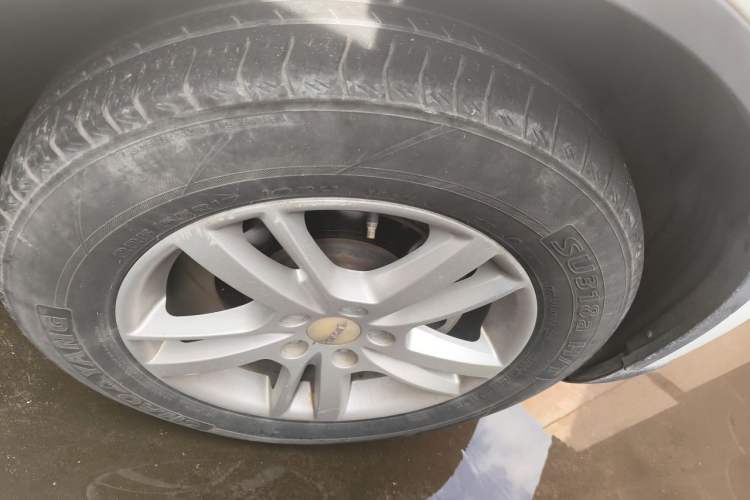Used Yema T70 2016 1.8T CVT Elegant Model Right Front Wheel Hub