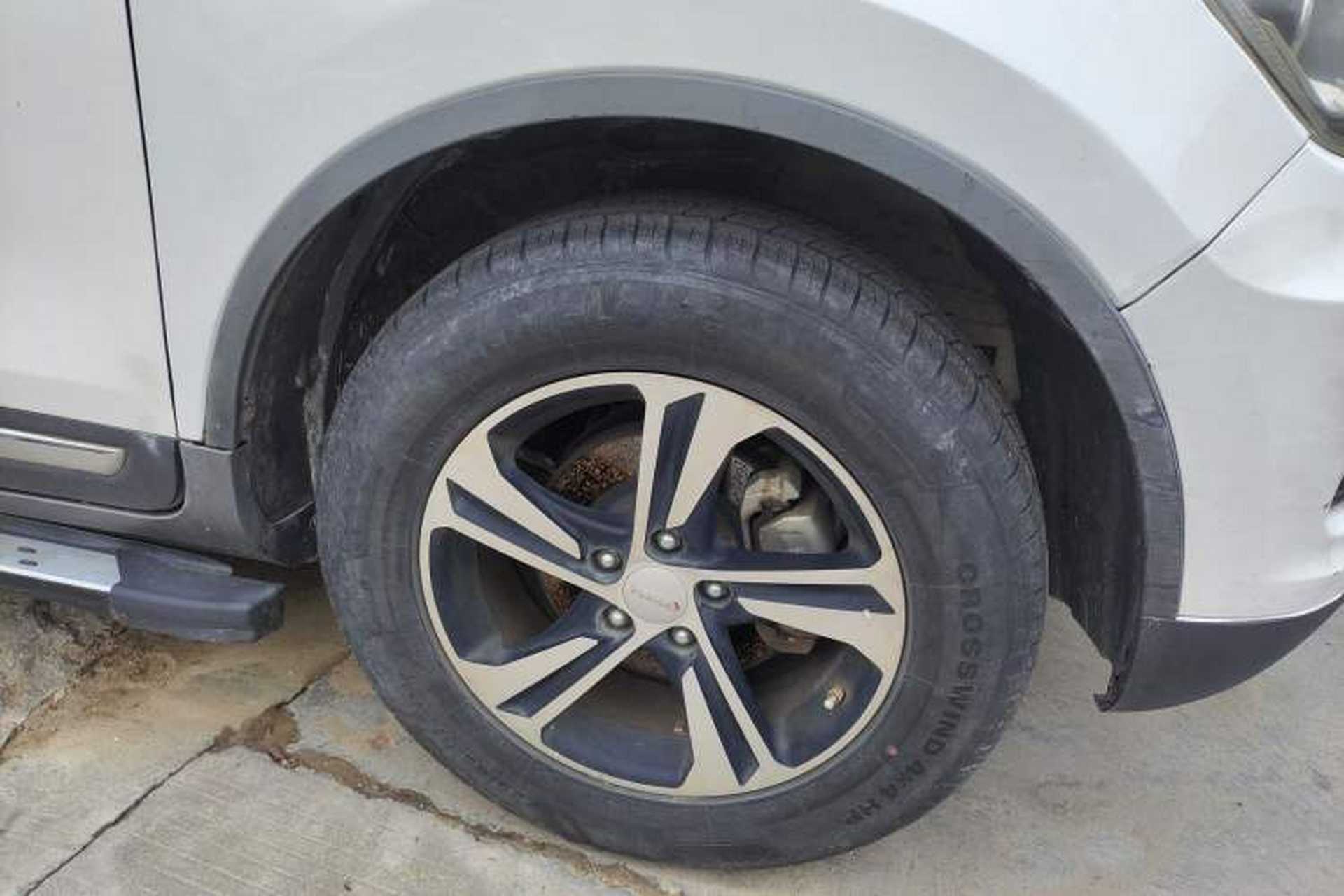 Used Yema T70 2016 1.8T CVT Elegant 7-Seater Right Front Wheel Hub