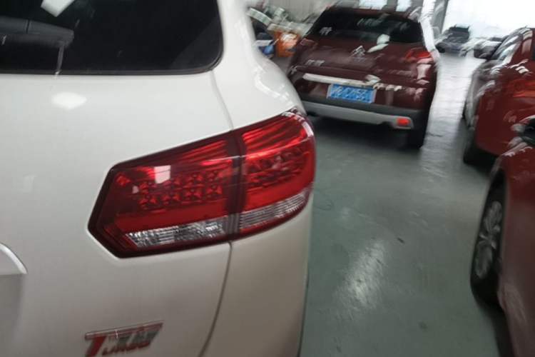 Used Yema T70 2016 1.8T CVT Elegant Model Right Rear Taillight