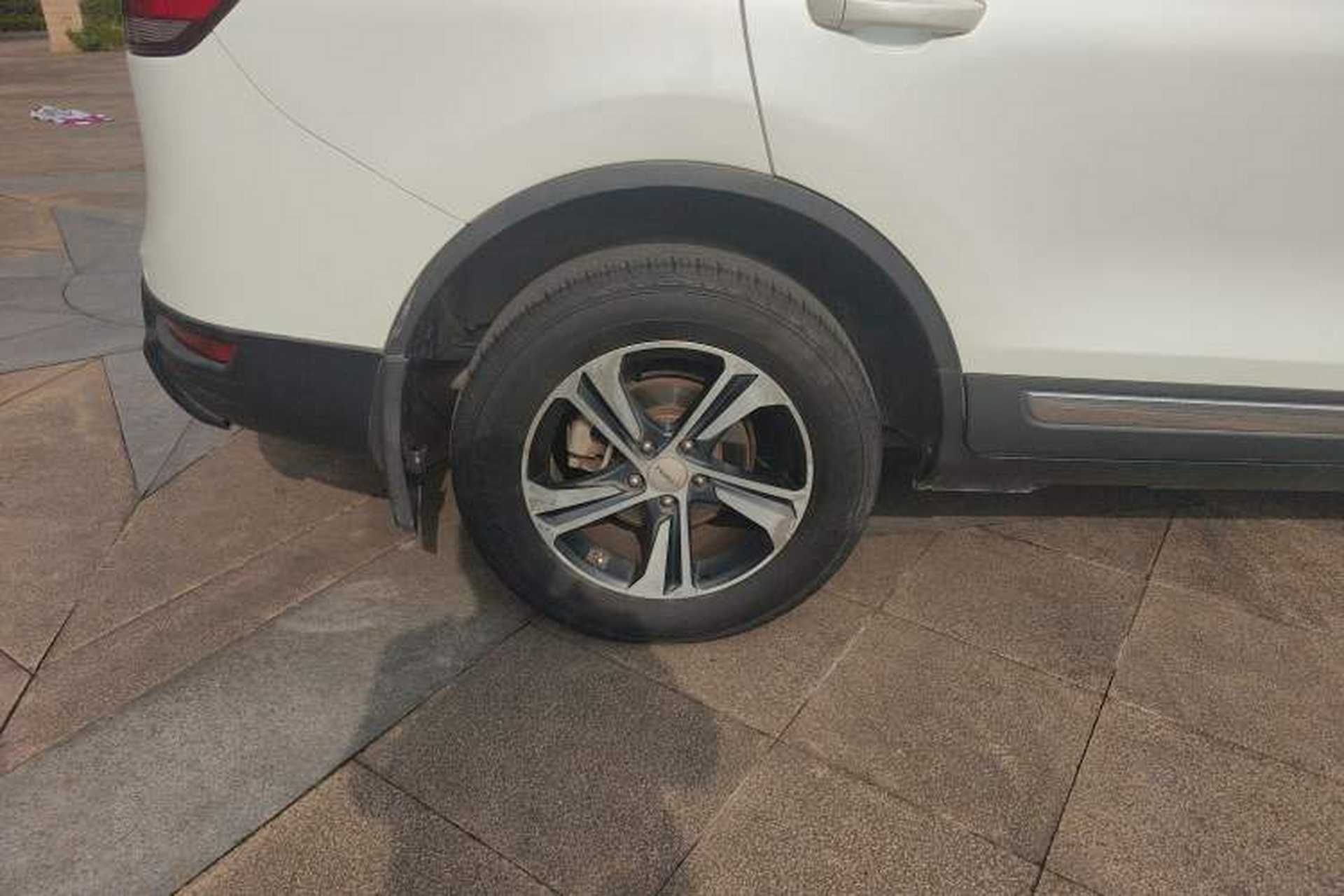 Used Yema T70 2016 Upgraded Model 1.8T CVT Flagship Edition Right Rear Wheel Hub