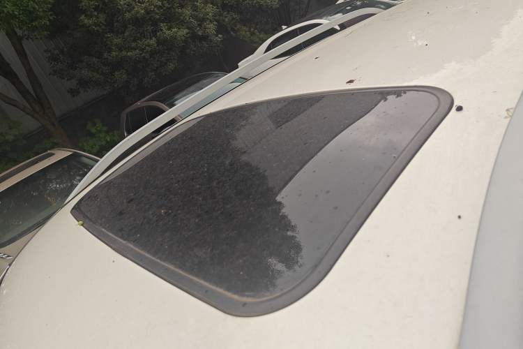 Used Yema T70 2016 1.8L Manual Elite Version Roof