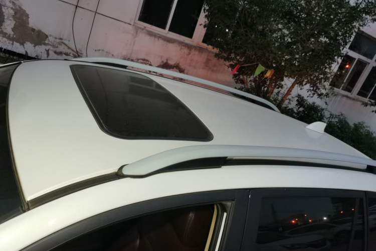 Used Yema T70 2016 Upgraded Model 1.8L Manual Elite Version Roof