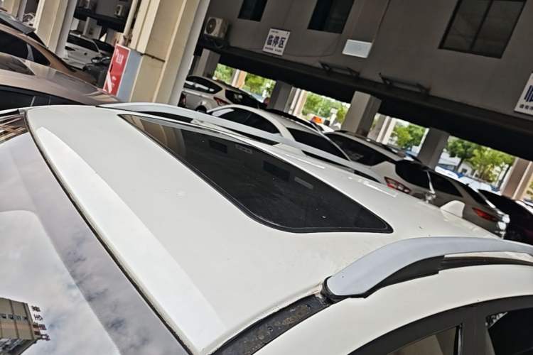 Used Yema T70 2016 1.8L Manual Elite Version Roof