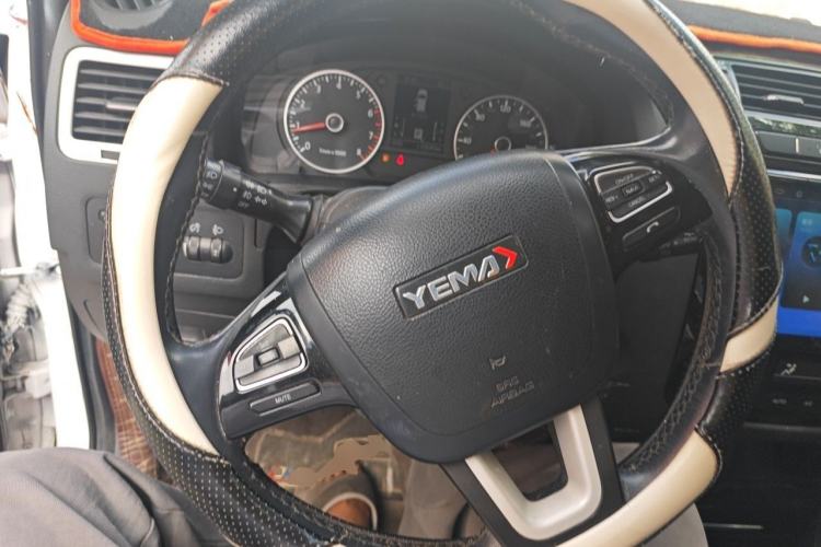 Used Yema T70 2016 1.8T CVT Elegant 7-Seater Steering Wheel