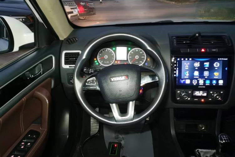 Used Yema T70 2016 Upgraded Model 1.8L Manual Elite Version Steering Wheel