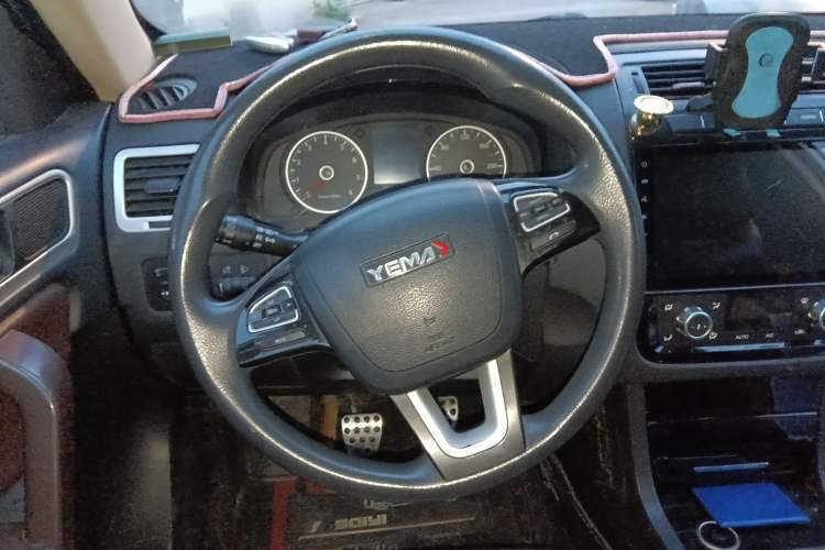 Used Yema T70 2016 Upgraded Model 1.5T Manual Luxury Version Steering Wheel