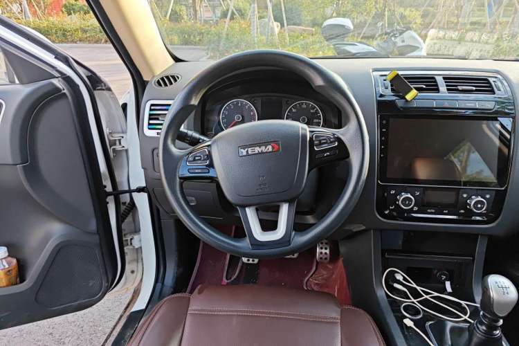 Used Yema T70 2016 Upgraded Model 1.5T Manual Luxury Version Steering Wheel