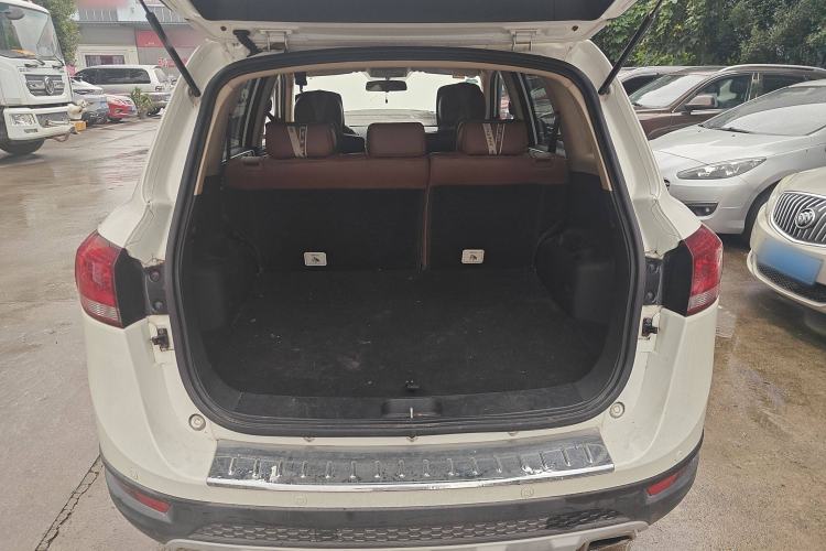 Used Yema T70 2016 1.8L Manual Elite Version Trunk