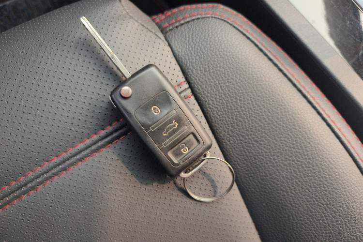 Used Yema T70 2016 1.8L Manual Comfort Model Vehicle Key